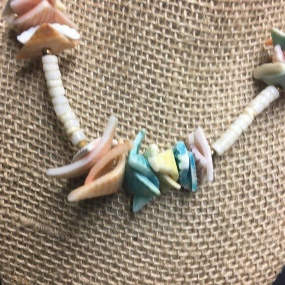 Shell Puka Necklace Bracelet Set White Pink Blue Yellow Salmon Gold Stretch BoHo - Picture 3 of 7